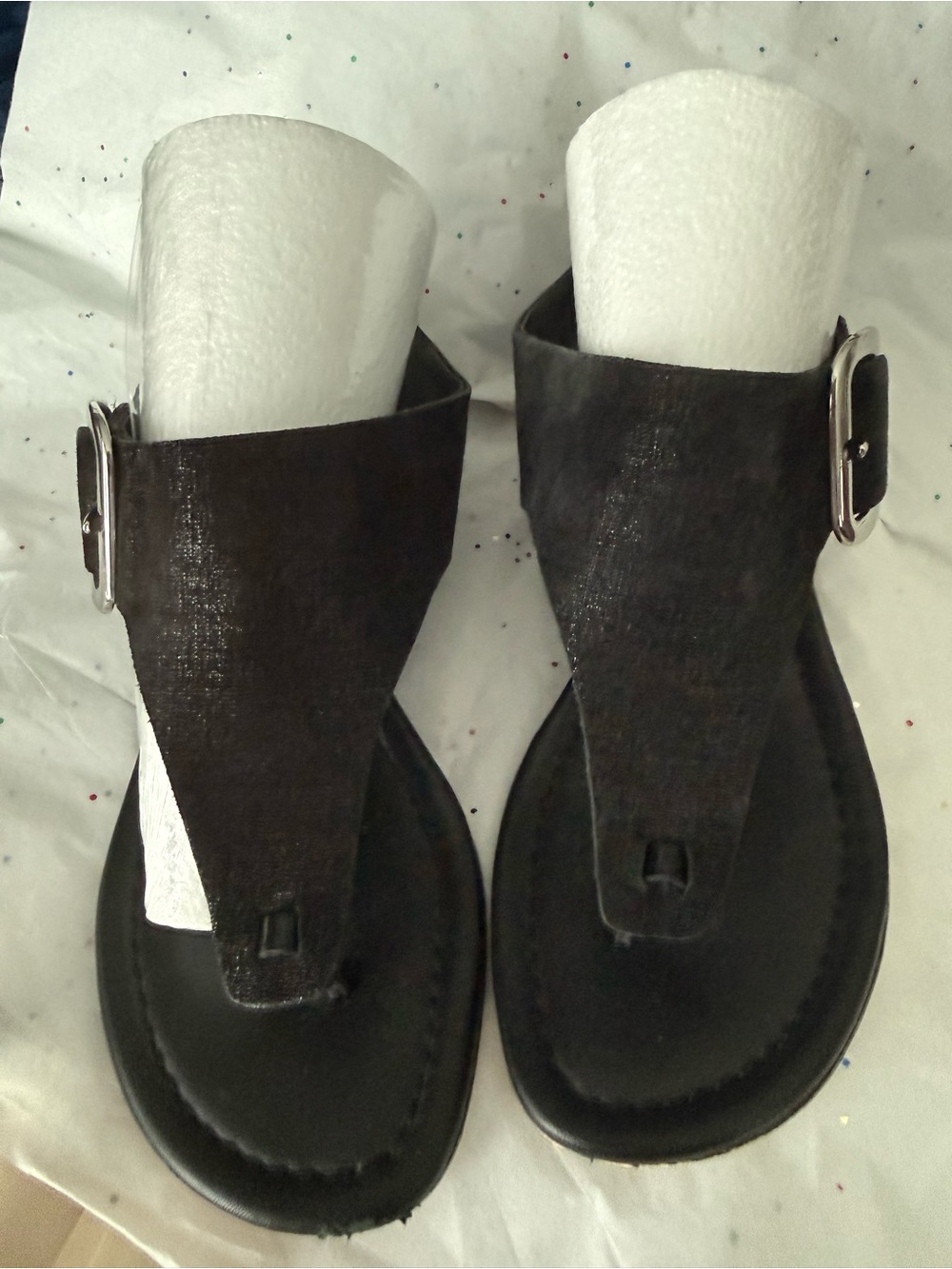 Donald J. Pliner Black Leather T-strap Buckle Sandals